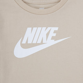 NIKE KIDS CLUB BOXY TEE 'SANDDRIFT' 26L160-X5C