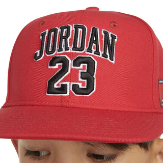 JORDAN KIDS FLATBRIM CAP 'RED JERSEY' 9A0781-R78