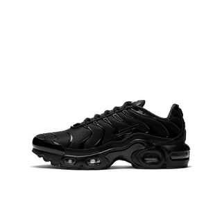 (GS) NIKE AIR MAX PLUS "TRIPLE BLACK" CD0609-001