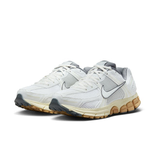 W NIKE ZOOM VOMERO 5 « BLANC SOMMET » FJ2028-101