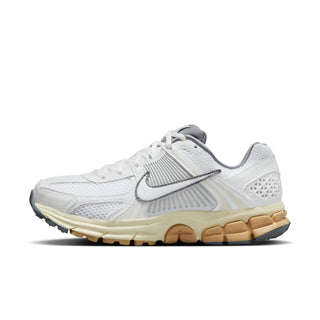 W NIKE ZOOM VOMERO 5 « BLANC SOMMET » FJ2028-101