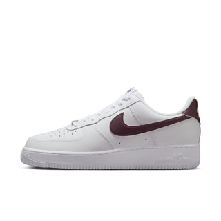NIKE AIR FORCE 1 LOW '07 "BLANC BOURGOGNE" FJ4146-112 POUR HOMMES