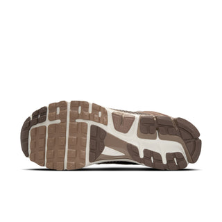 NIKE ZOOM VOMERO 5 POUR HOMMES « MINK MARRON » HF1553-004