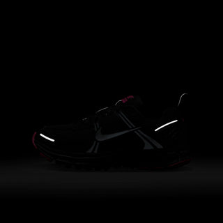 (GS) NIKE VOMERO 5 'BLACK/MTLC PLATINUM-ANTHRACITE' HF6998-005