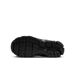 (GS) NIKE VOMERO 5 "TRIPLE BLACK" HF6998-007