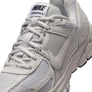 (GS) NIKE VOMERO 5 'WHITE/VAST GREY' HF6998-107