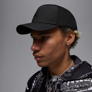 JORDAN RISE STRUCTURED METAL JUMPMAN HAT 'BLACK/WHITE' HM5750-010