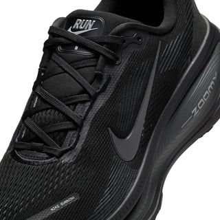MEN'S NIKE VOMERO 18 "BLACK/BLACK-DK SMOKE GREY-LT SMOKE GREY" HM6803-005