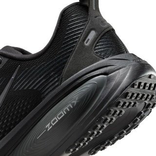 MEN'S NIKE VOMERO 18 "BLACK/BLACK-DK SMOKE GREY-LT SMOKE GREY" HM6803-005