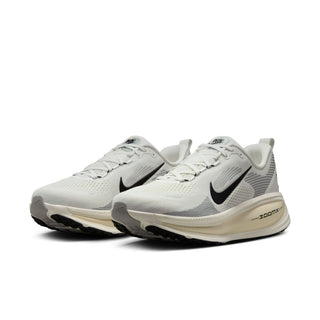 MEN'S NIKE VOMERO 18 'SUMMIT WHITE/BLACK-COCONUT MILK' HM6803-101