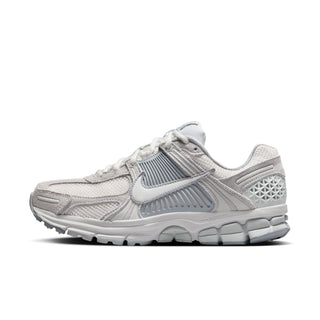 NIKE ZOOM VOMERO 5 POUR FEMME « PLATINE PURE BLANC SOMMET » HQ0458-001