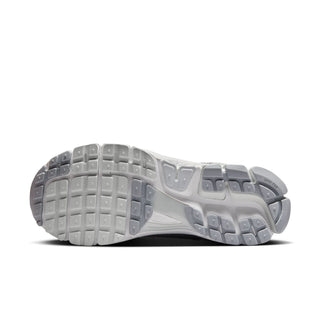 NIKE ZOOM VOMERO 5 POUR FEMME « PLATINE PURE BLANC SOMMET » HQ0458-001