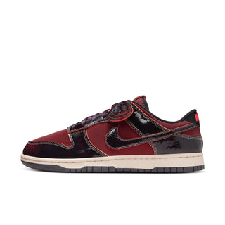 MEN'S NIKE DUNK LOW RETRO SE "DARK TEAM RED" HQ1965-600