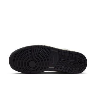 MEN'S JORDAN 1 LOW SE "LIGHT SMOKE GREY" HQ2010-012