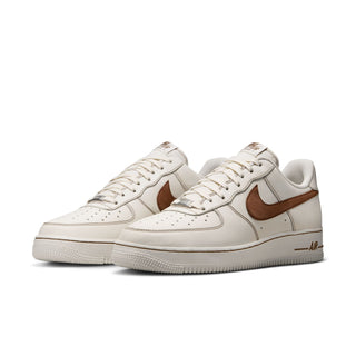 MEN'S NIKE AIR FORCE 1 LOW 'IVORY & SADDLE BROWN' HQ2037-101