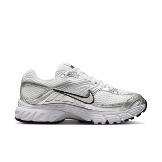 WOMEN'S NIKE AIR MAX MOTO 2K WHITE/PHOTON DUST-METALLIC SILVER-BLACK HQ2056-103