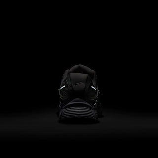 WOMEN'S NIKE V5 RNR 'WHITE METALLIC SILVER' HQ7901-101