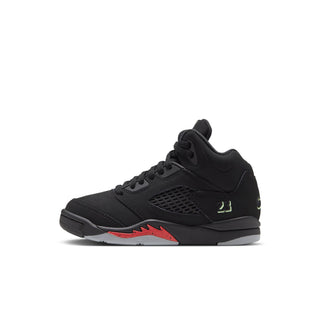 PS KID'S JORDAN 5 HALLOWEEN LACK/BLACK-PICANTE RED-GLOW N THE DARK HQ7979-001