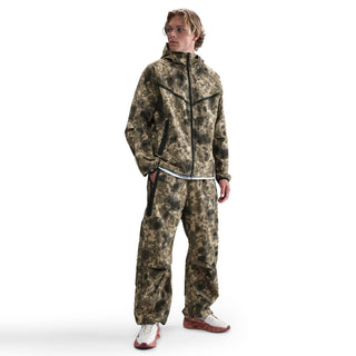 MEN'S NIKE TECH DRI-FIT WOVEN CAMO LOOSE FIT PANTS "NEUTRAL OLIVE" HV0972-210