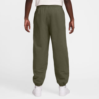 MEN'S NIKE SOLO SWOOSH CUFFED FLEECE PANTS 'MEDIUM OLIVE' HV1088-222