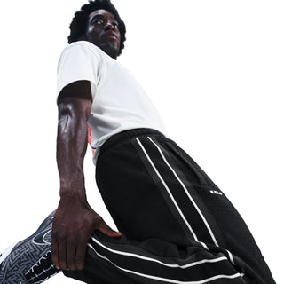 MEN'S NIKE LEBRON STANDARD ISSUE THERMA-FIT PANTS "BLACK/SAIL" HV3490-010