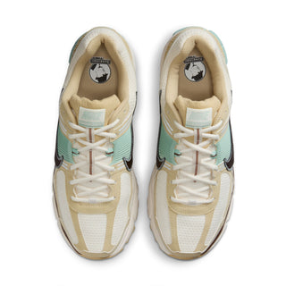 MEN'S NIKE ZOOM VOMERO 5 SE "TEAM GOLD SEAFOAM" IB2987-700