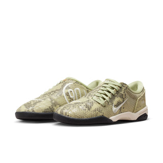 WOMEN'S NIKE TOTAL 90 SE "OLIVE AURA PALE IVORY" IB4204-301