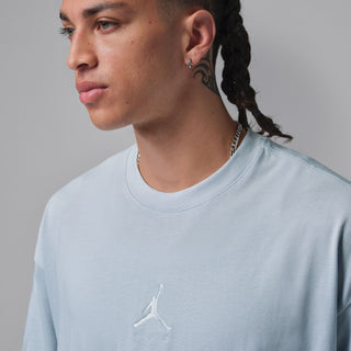 MEN'S AIR JORDAN FLIGHT ESSENTIALS OVERSIZED TEE 'AURA' IB7345-472