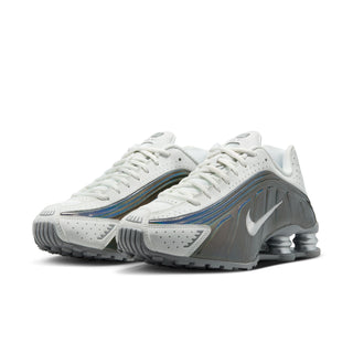 WOMEN'S NIKE SHOX R4 "WHITE IRIDESCENT" IB7703-100