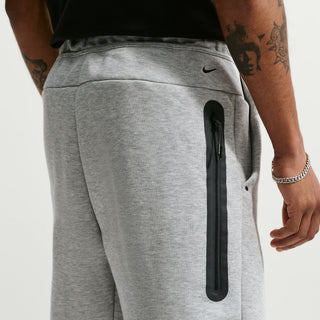 MEN'S NIKE TECH FLEECE SHORT GREY IM0693-063
