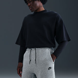 MEN'S NIKE TECH FLEECE SHORT GREY IM0693-063