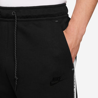 MEN'S NIKE TECH FLEECE JOGGERS REFLECTIVE ACCENTS "BLACK" IM6540-010