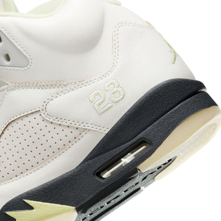 WOMEN'S JORDAN 5 RETRO "LUMINOUS GREEN AND SAIL" IM7592-130