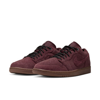 MEN'S AIR JORDAN 1 LOW SE "DARK TEAM RED/BLACK-GUM MED BROWN" IO2047-600