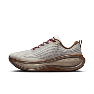 MEN'S NIKE VOMERO PLUS QS "SAIL PECAN" IO4482-100