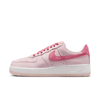 WOMEN'S NIKE AIR FORCE 1 '07 "VALENTINE'S DAY" PEARL PINK IO8755-600