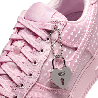 WOMEN'S AIR FORCE 1 '07. SE "VALENTINE'S DAY" PINK IQ9965-601
