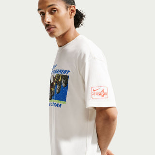 NIKE SPORTSWEAR 'CELEBRATE FOOTBALL" TEE WHITE/BLUE IR5773-133