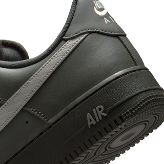 MEN'S NIKE AIR FORCE 1 LOW 'NEWSPRINT/COLLEGE GREY' IV5732-001