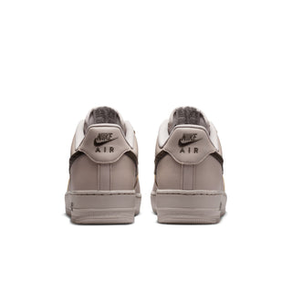 Nike Air Force 1 Low « Triple Blanc » pour homme CW2288-111