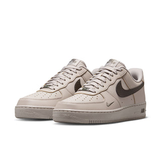 Nike Air Force 1 Low « Triple Blanc » pour homme CW2288-111