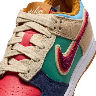 (PS) NIKE DUNK SE "MIDNIGHT NAVY/SPEED RED-GREEN NOISE" IV6202-410