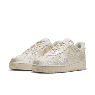 WOMEN'S NIKE AIR FORCE ONE LOW '07 SE 'VELVET' PALE IVORY IX5100-100