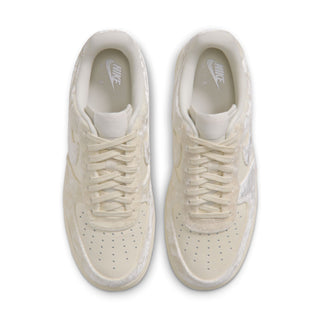 WOMEN'S NIKE AIR FORCE ONE LOW '07 SE 'VELVET' PALE IVORY IX5100-100