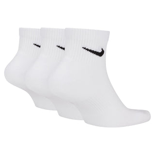 Chaussettes d'entraînement Nike Everyday Plus Training Cushion Ankle Socks Noir SX6890-010 Blanc L