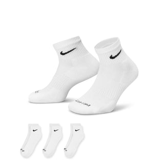 Chaussettes d'entraînement Nike Everyday Plus Training Cushion Ankle Socks Noir SX6890-010 Blanc L