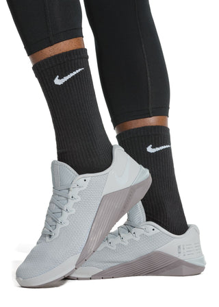 Lot de 6 paires de chaussettes d'entraînement Nike Crew « Noir » SX6897 010