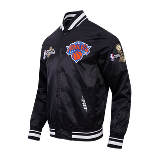 PRO STANDAR NEW YORK KNICKS 2026 NBA CHAMPIONSHIP PRO SATIN JACKET BNK6517767-BLK