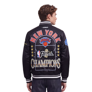 PRO STANDAR NEW YORK KNICKS 2026 NBA CHAMPIONSHIP PRO SATIN JACKET BNK6517767-BLK