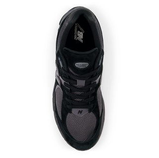 New Balance 2002R Black/Black M2002RBL